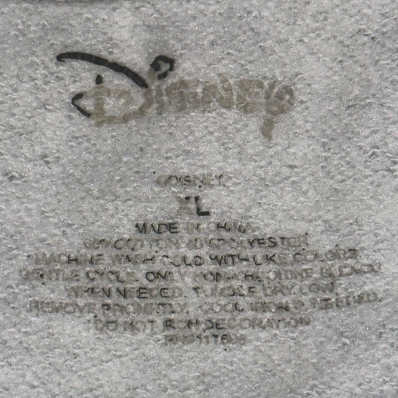 Disney- Let there be Love Crew - Picture 3 of 5